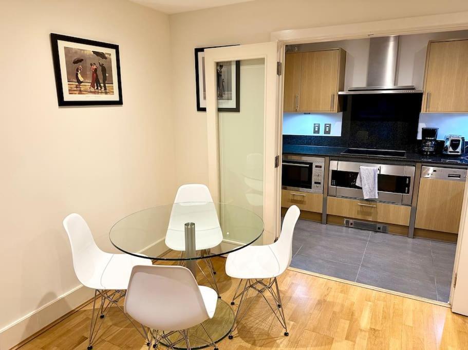 Stunning 2 Bed Thames River View - Central Londres Extérieur photo