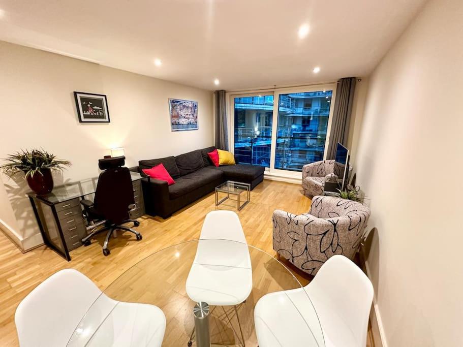 Stunning 2 Bed Thames River View - Central Londres Extérieur photo